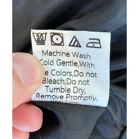 Petal + Pup Full Zip Puffer Coat Size Large Women’s Black - Picture 5 of 8